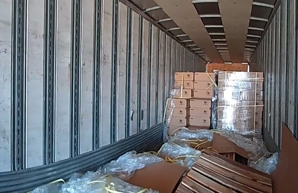 Cuando iba a entregar 2.810 unidades de Switch 2, el conductor de un camión tuvo que parar de emergencia: le habían robado 1,2 millones de euros