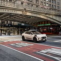 Todos dudamos sobre la seguridad de los coches autónomos. Mientras, la mayor empresa de robotaxis dice que son 10 veces más seguros que tú al volante