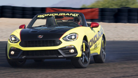 Abarth te enseña a conducir... si compras un 124 Spider en Estados Unidos