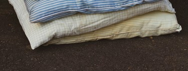 Cómo quitar las manchas amarillas de las almohadas. Y el truco para que no vuelvan a aparecer 