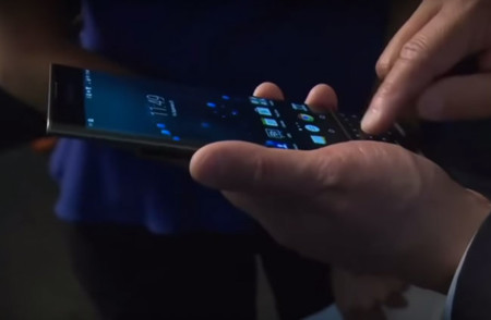 Blackberry Priv, de 'privacidad', ahora en vídeo de la mano de John Chen