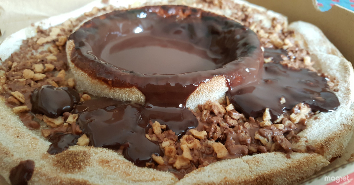 Hemos probado la nueva pizza con KitKat de Telepizza. Y es tan