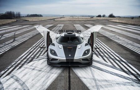 "Sin querer" el Koenigsegg One:1 marca un nuevo récord en el circuito de Suzuka