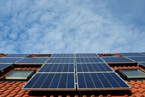 O maior problema na hora de instalar placas solares no meu telhado não tinha nada a ver com elas | Imagem: Leopictures (Pixabay)