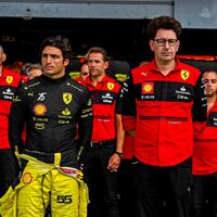 Fernando Alonso, a punto de cambiar de jefe en la F1. Aston Martin quiere fichar a un antiguo líder de Ferrari  