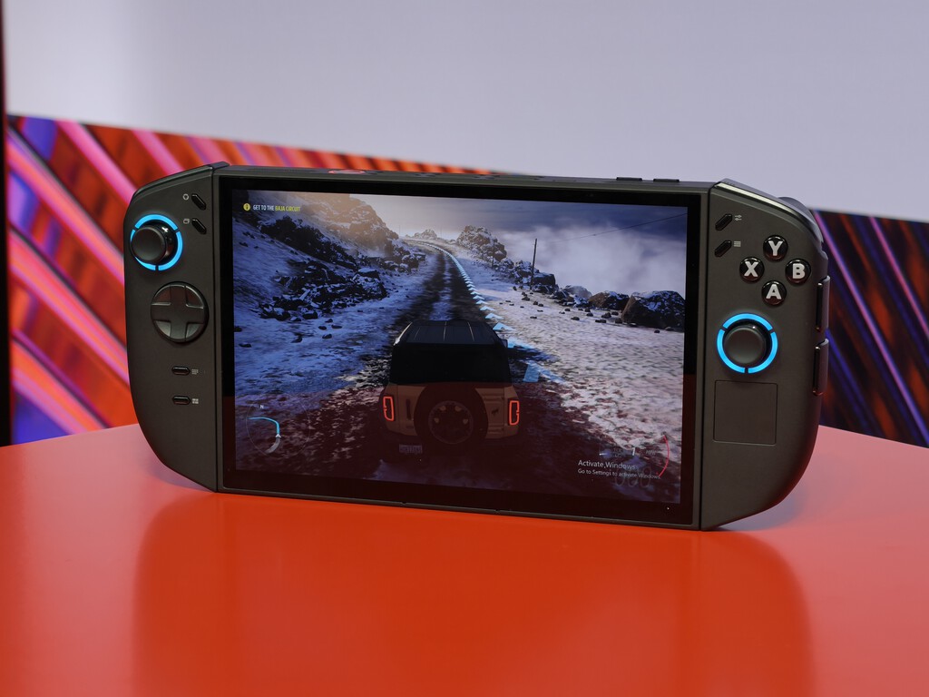 La primera consola portátil de Lenovo ya había convencido. La Legion Go 2 quiere demostrar que aún quedaba margen de mejora