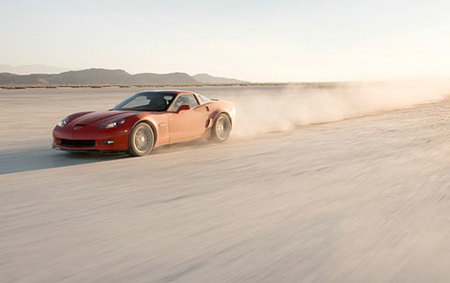 Chevrolet Corvette Z06 vs Shelby Mustang GT500KR