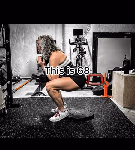 Pamela Con 68 Anos