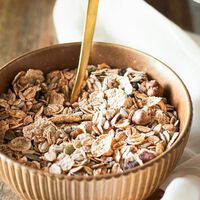 La avena ha quedado "apartada" a ser la reina de los desayunos. La ciencia cree que es más beneficiosa en la cena