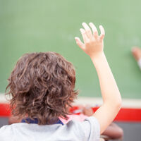 "Si no acaba los deberes no puede ir al baño": una madre comparte indignada lo que le sucede a su hijo de seis años en el colegio