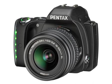 Pentax K-S1, todos los detalles acerca de la nueva DSLR con interfaz luminosa