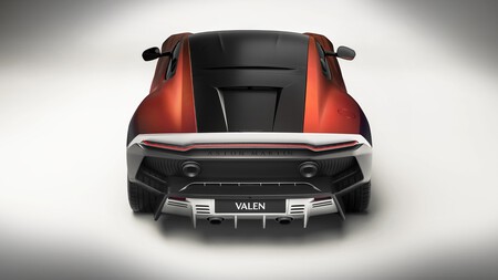 Aston Martin Valen 2026