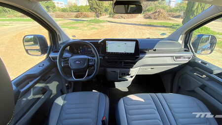 Ford Tourneo Connect25