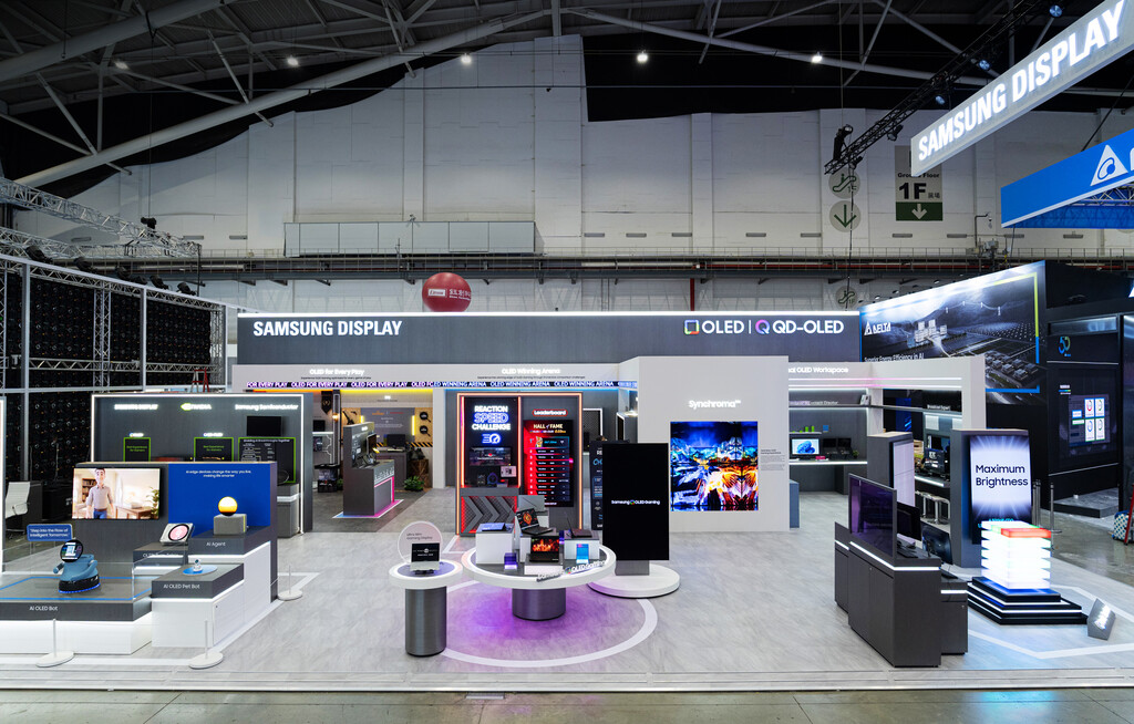 Samsung se va al Computex cargada de novedades, con más OLED, portátiles más delgados y los hercios por las nubes