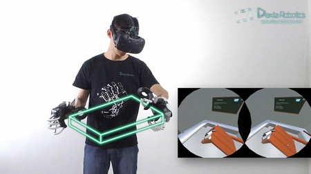 Con estos guantes puedes 'tocar" proyecciones digitales