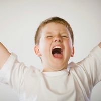 Conectar emocionalmente con los hijos, clave para tratar (y prevenir) problemas graves de comportamiento en la infancia