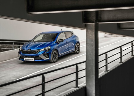 El Renault Clio 2024 se pone al día con mejores materiales y hasta versión de apariencia deportiva Alpine