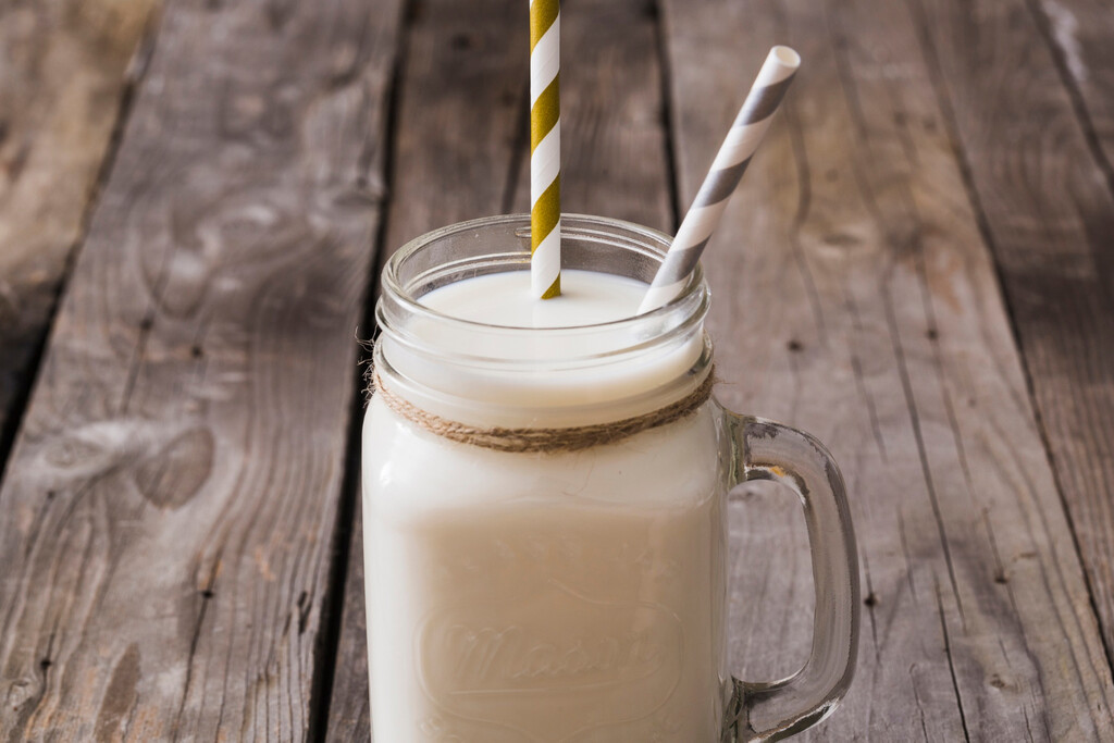 Porque comprar horchata del supermercado si podemos hacerla en casa fácilmente con este set de accesorios