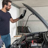 Mejores cargadores de batería de coche. Cómo elegir y cuál comprar  