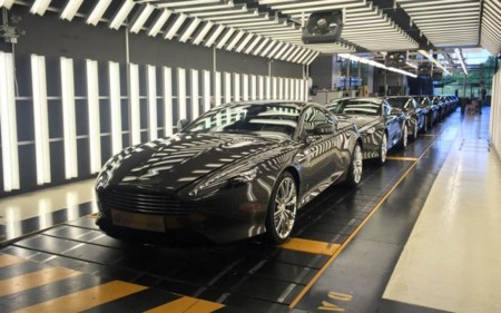 El Aston Martin DB9 se despide con nueve unidades conmemorativas