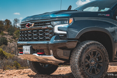 Chevroelt Cheyenne Zr2 Prueba De Manejo Opiniones Mexico 16