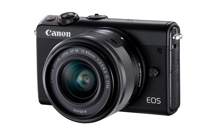 EOS M100; una interesante sin espejo de Canon que, con objetivo 15-45, hoy en la Red Night de MediaMarkt tenemos por 349 euros