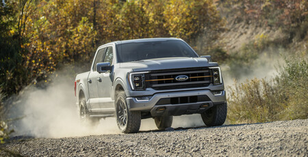 La Ford Lobo Tremor es una imponente pick-up con capacidad todoterreno extrema, lista para México