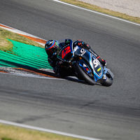 Bagnaia y Canet marcan los mejores tiempos en Jerez con la lluvia como protagonista