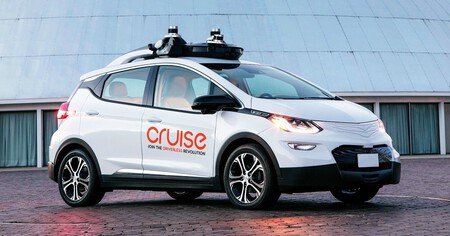 Bolt Ev Autonomo Es Detenido Por No Llevar Luces Encendidas