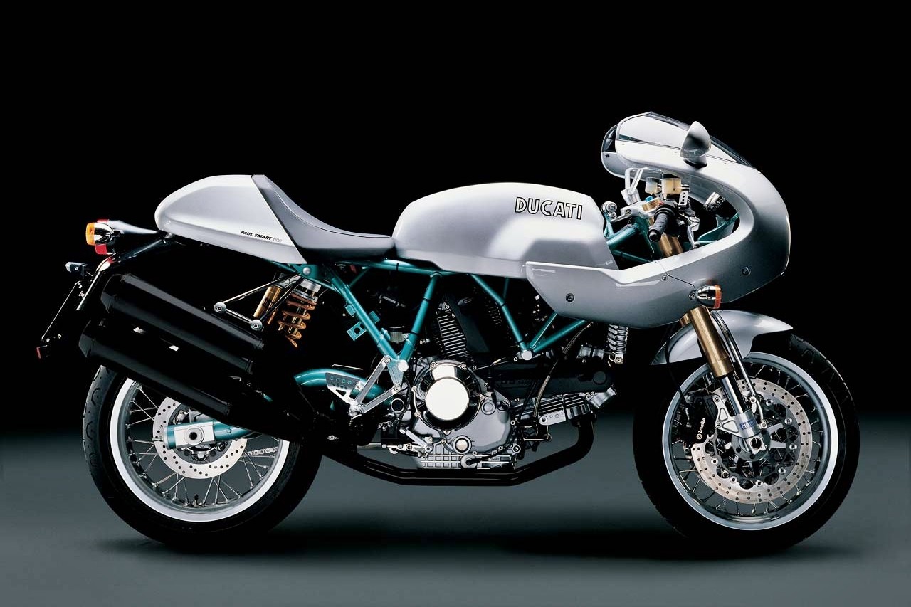 Las pistas indican que Ducati tiene lista una café racer para el Salón de Milán: la Scrambler CR