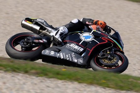 Supersport República Checa 2011: Gino Rea consigue su primera victoria con bandera roja incluida