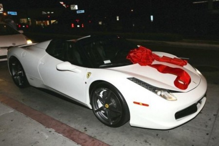 ¿Por qué regalarían un Ferrari 458 Italia a una niña que cumple 18 años?