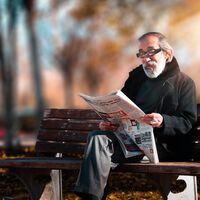 El misterio de los olvidos a partir de los 50 años: la ciencia al fin entiende el "punto de inflexión" de nuestro cerebro 