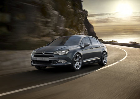 Citroën C5, más equipamiento y un amplio abanico de precios