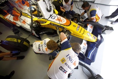 Fernando Alonso habla sobre los cambios para 2009