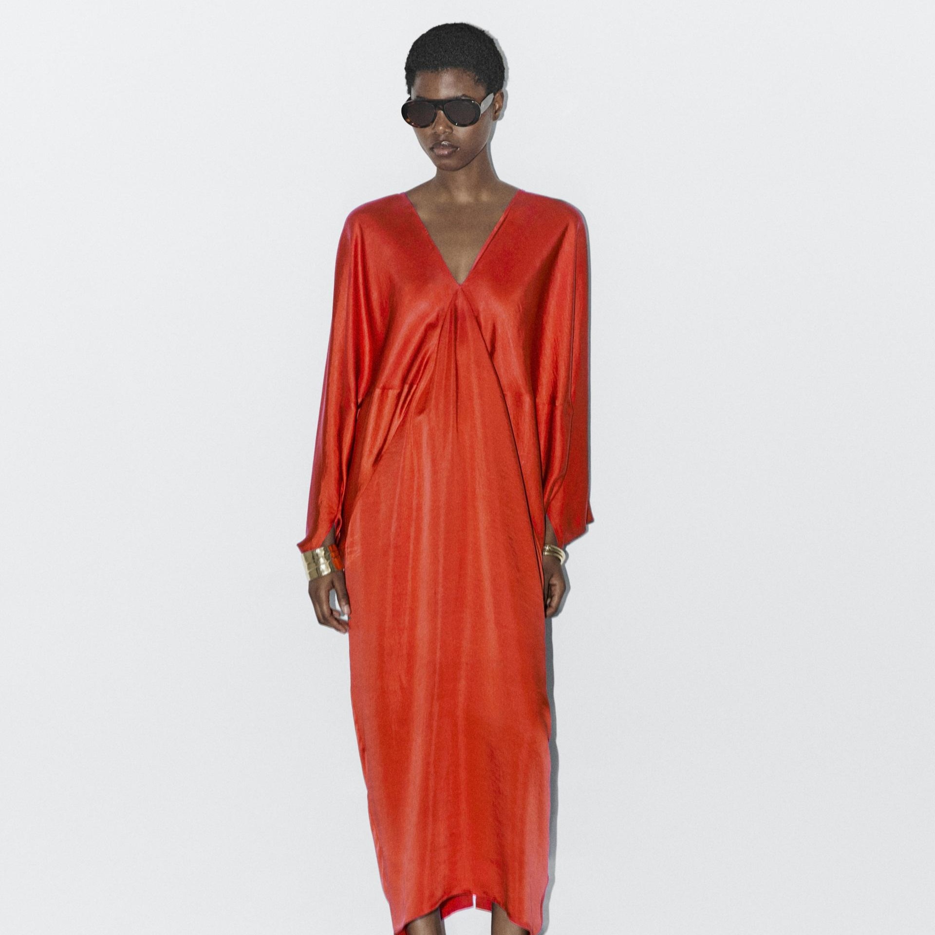 Vestido kimono fluido satinado - STUDIO

