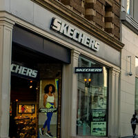 Skechers trae a sus rebajas las sandalias más cómodas, fresquitas y con descuento de infarto que vas a querer este verano  