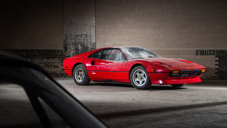 Ferrari 308 GTB 'Vetroresina' de 1976. Foto Darin Schnabel. Cortesía de RM Shotebys.
