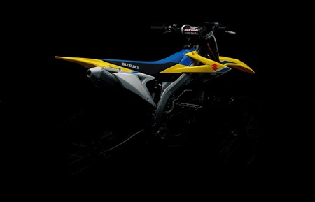 Rm Z450l8 Yu1 Image2