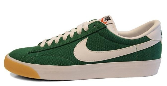 Nike Tennis Classic AC ND