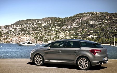 Citroen-DS5-24