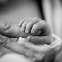 La carta viral de una madre que perdió a su bebé sobre el daño que hacen Facebook e Instagram al recordárselo en sus anuncios