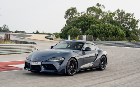 Toyota GR Supra M/T 2022