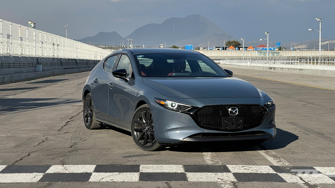 Mazda 3 turbo, ahora en pista: un hatchback rápido, que prefiere el confort antes que las hot-laps