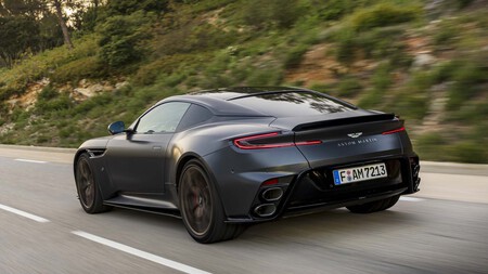 Aston Martin Db12 S 21