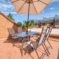 Lidl lanza mañana viernes las luces solares más originales y prácticas para el balcón o la terraza: se encienden solas y se colocan en la barandilla