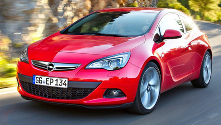 Opel Astra Gtc Rojo
