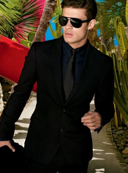 Elegancia y sofisticación en la campaña de Guess Otoño-Invierno 2011/2012