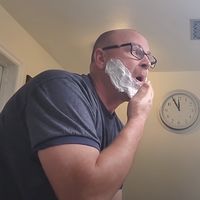 "Papá, ¿cómo lo hago?": tutoriales padre-hijos para niños que crecen sin padre: afeitarse, ponerse una corbata...