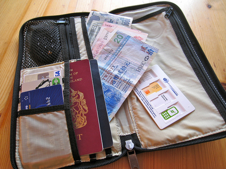 Compañeros de ruta: consejos prácticos sobre dinero para tu próximo viaje 